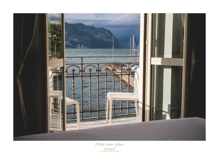 Deluxe Double room with balcony and with lake view