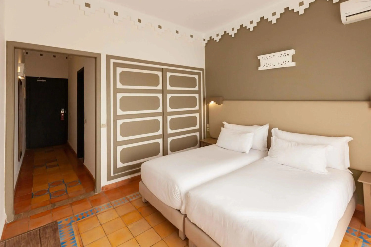 Borjs Hotel Suites & Spa