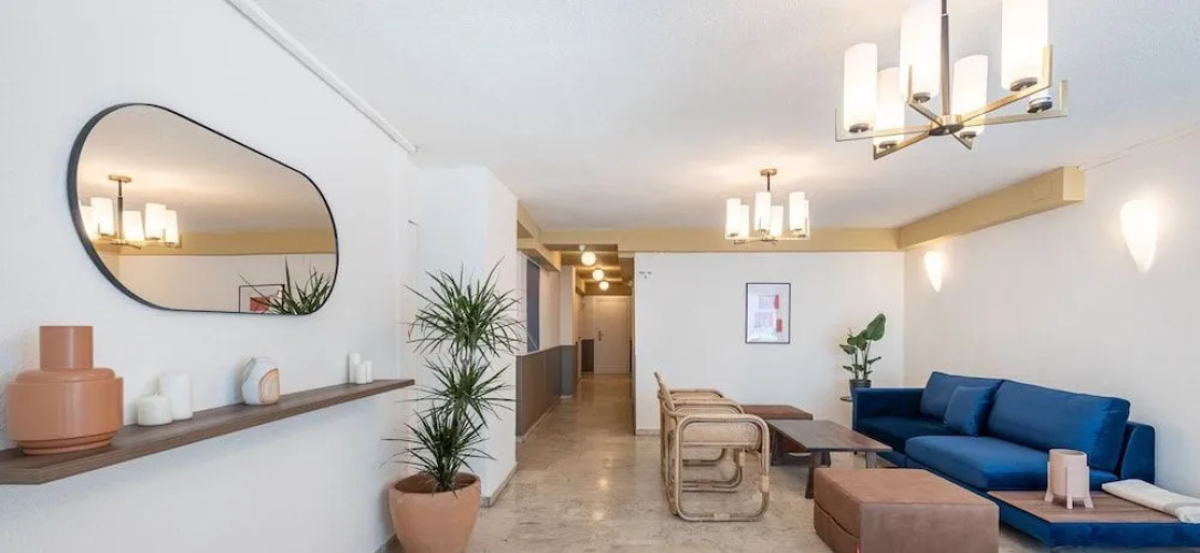 Granada Suites by Olala Homes