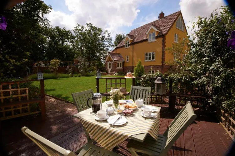 Sunset House Bed and Breakfast