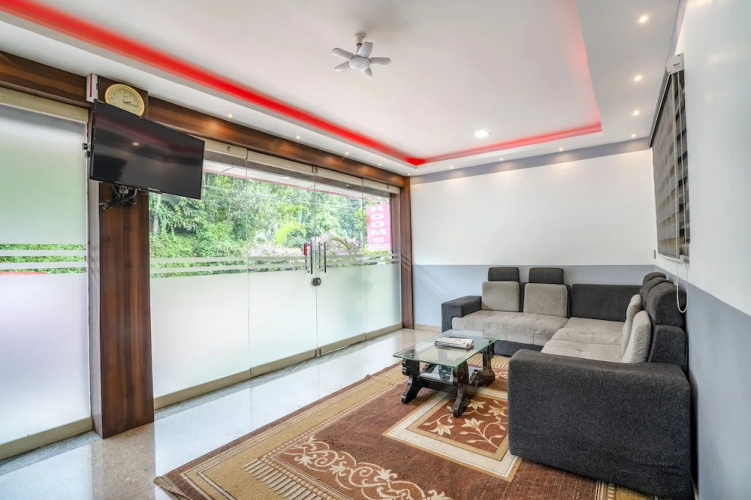 Fabhotel Abrigo Residency