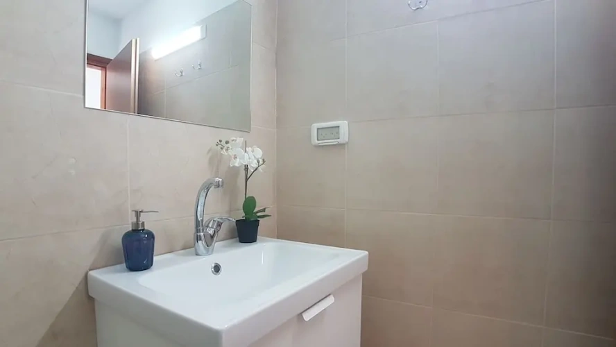 2 Bedrooms Classic Apartment