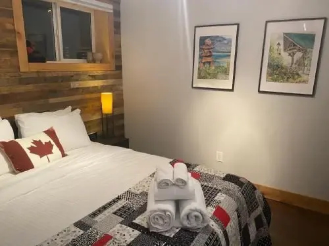 Journey's End - 2 bed 1 bath Suite