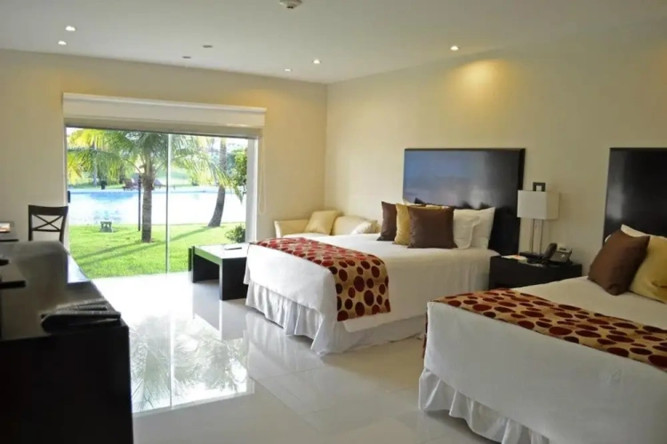 Premium Quadruple Suite with view