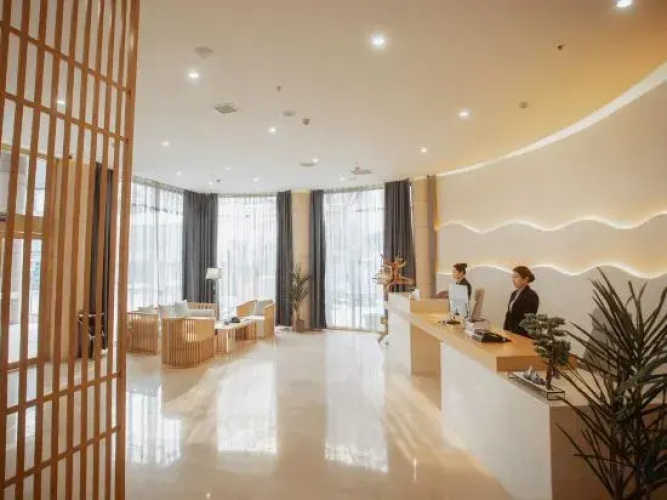 Wee light luxury hotel