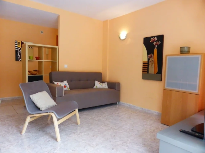 3 Bedrooms Apartment