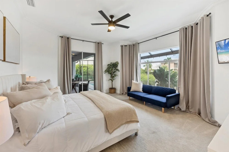 228 Freeport Court