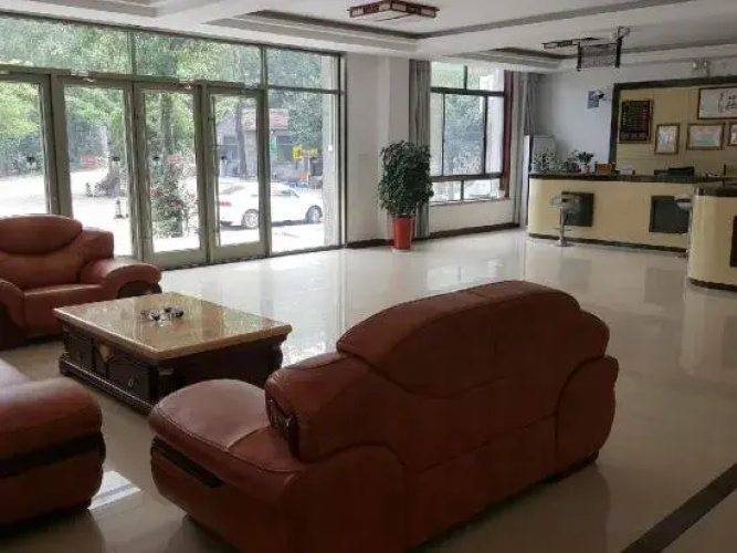 Monkey Mountain Villa Hotel