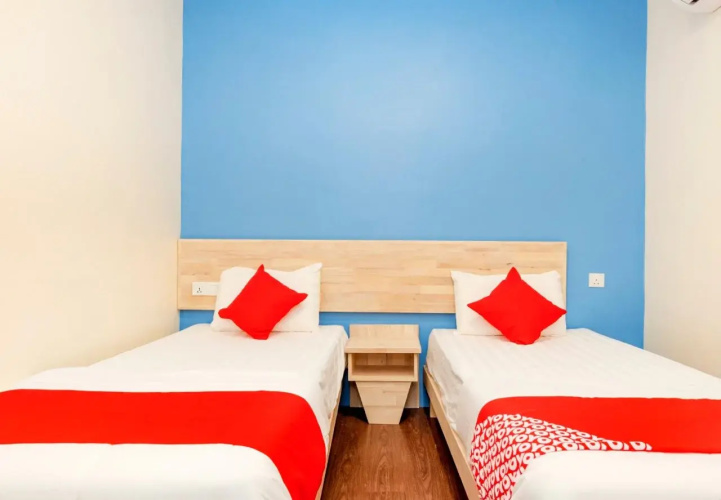 Bmw2 by OYO Rooms