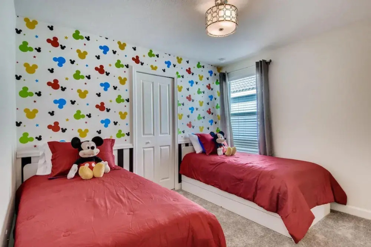 1552 MC - Vibrant Villa: Pools & Magic 6bds