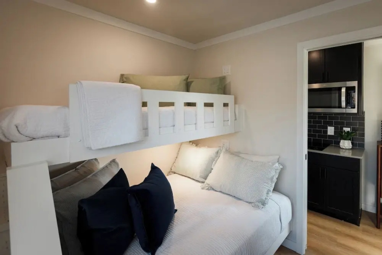 North Fork Cottages & RV Resort