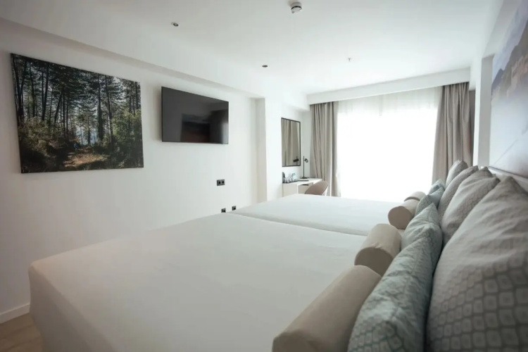 Superior room with sea view