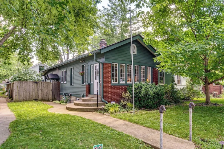 2 Bedrooms Cottage