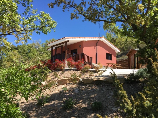 2 Bedrooms Cottage