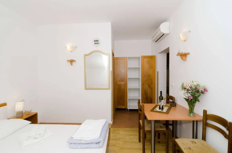 Apartments Senjo