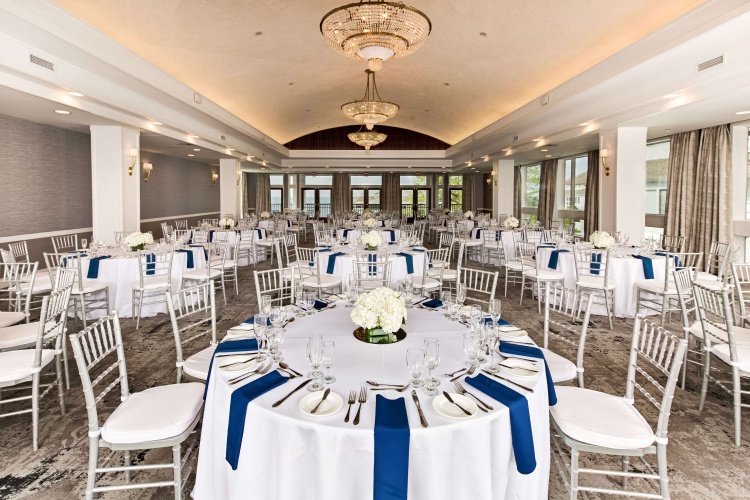 Water's Edge Resort & Spa photo 24