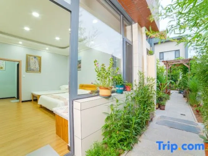 Standard Double Basement room