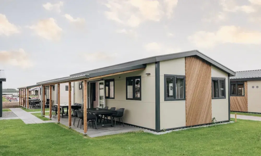 Chalet With Private Jetty - Giethoorn