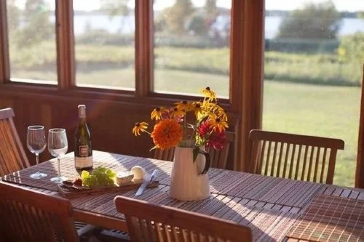 AWAY Bed & Breakfast