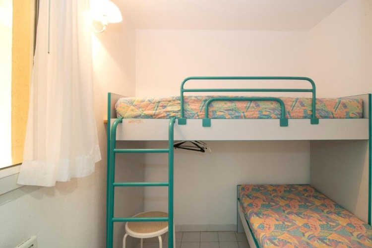 3 Bedrooms Apartment