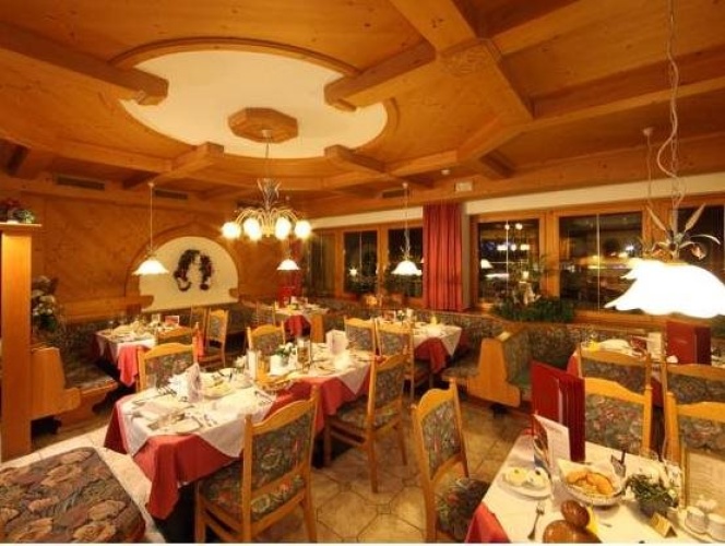 Berg & Spa Hotel Urslauerhof photo 23