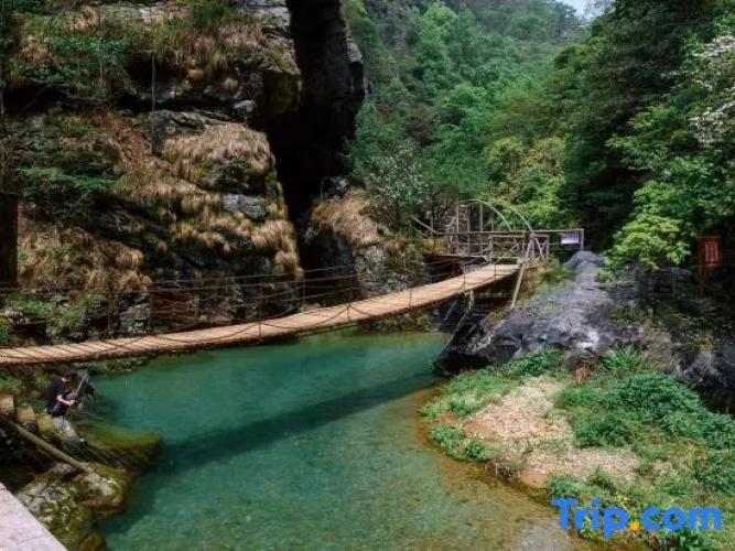 Chunjixia Resort