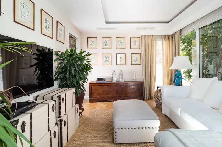 Opera Home