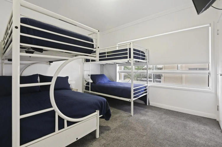 Deep Blue Apartment 1 Tangalooma