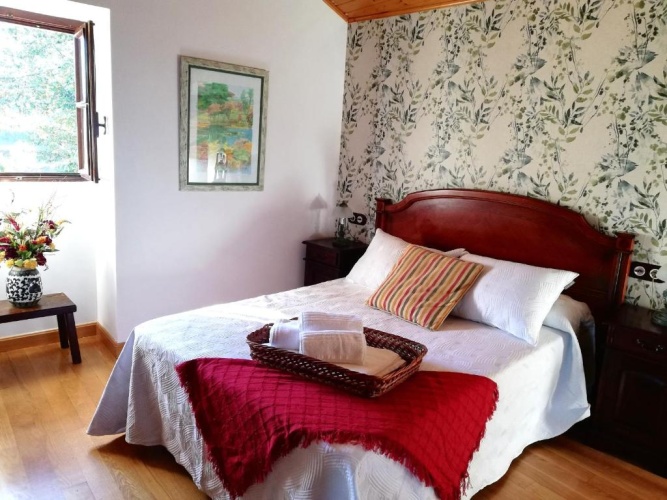 5 Bedrooms Cottage