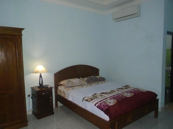 Standard Twin room with view