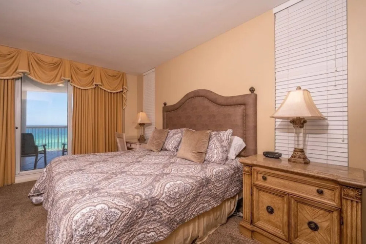 Barefoot Bliss - 3 Br condo by RedAwning