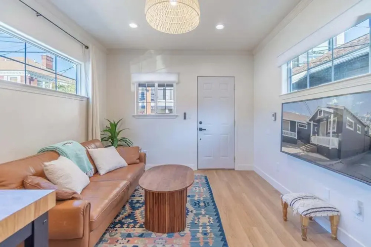 Modern 1-br Apartment Close to Downtown Vibes