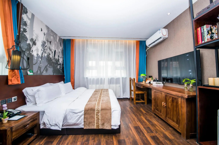 MG Hotel - St. Michael's Cathedral, Qingdao