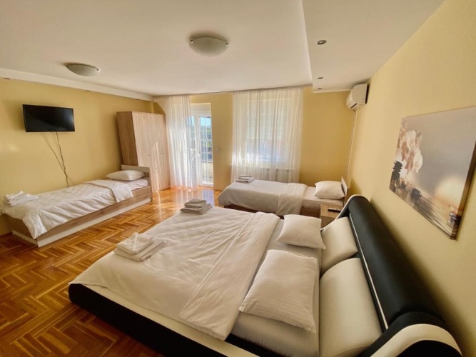 Superior Quadruple room