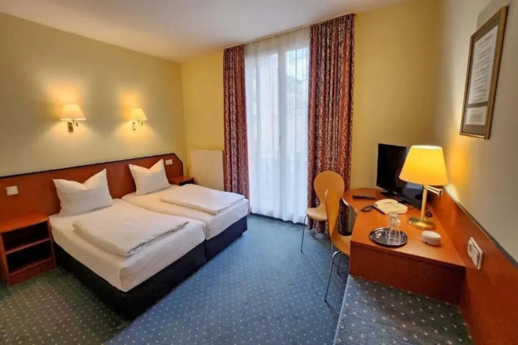 Amadeus Hotel Dresden