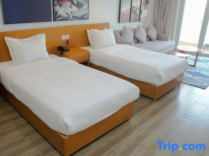 Standard Twin room with sea view