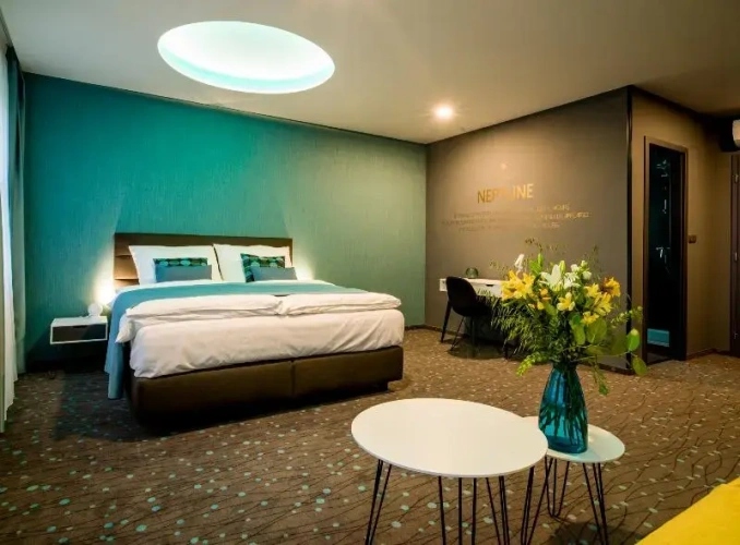 Double Suite