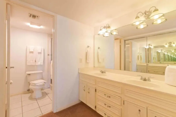 Saida IV Condominium 602