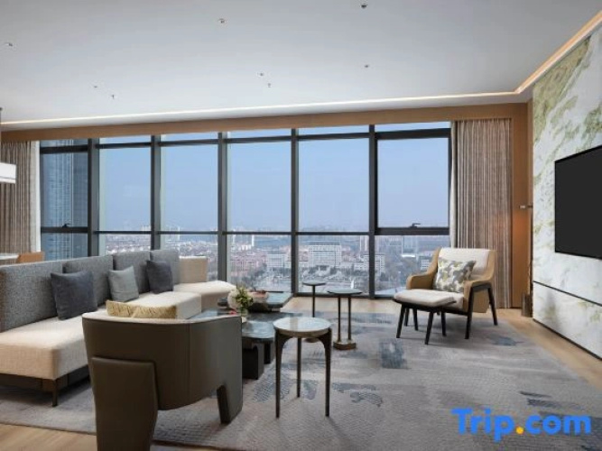 New World Jinzhou Hotel