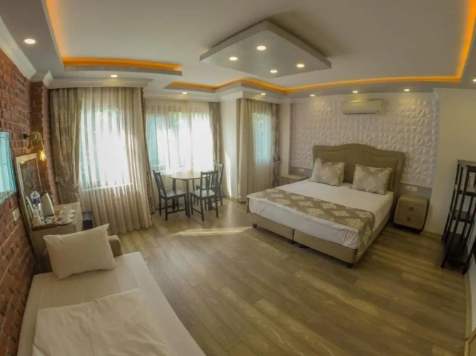Deluxe Triple room