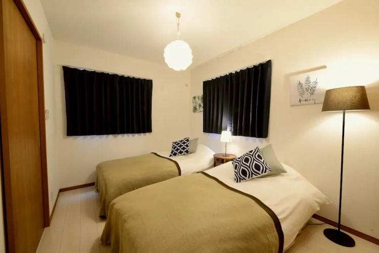 3 Bedrooms Apartment