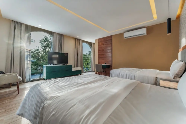Superior room