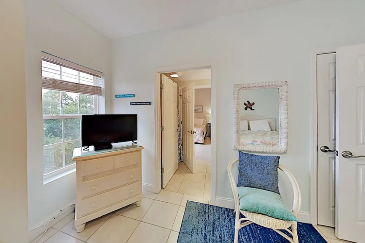 301ambvi 4 Bedroom Condo