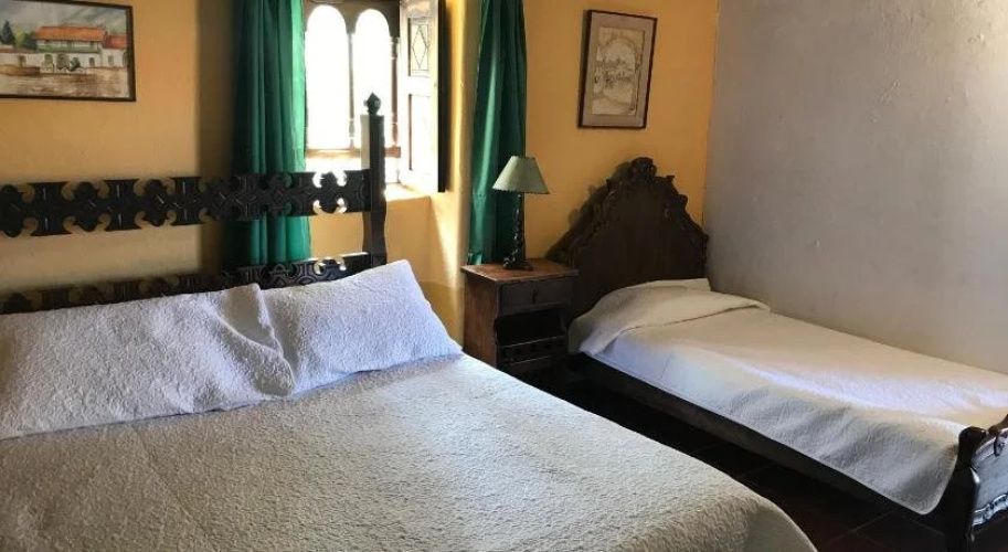 LM Hotel Colonial