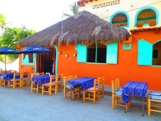 La Cruz Inn