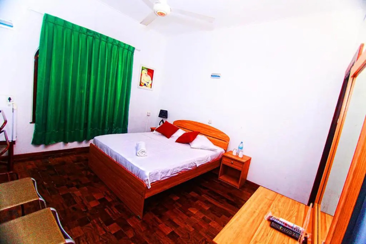Rockwood Villa