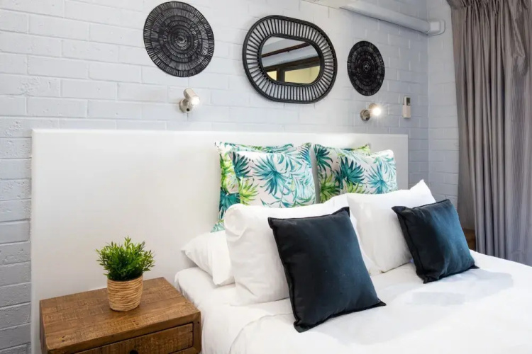 Batemans Bay Studio Escape With Lush Vista