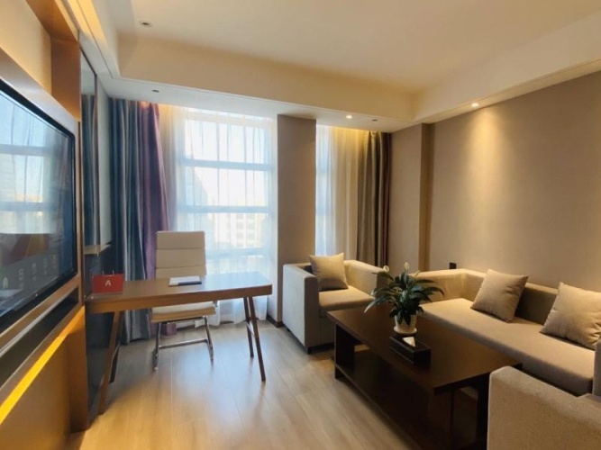 Deluxe Suite