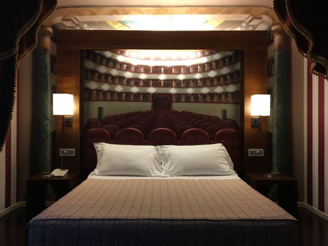 Guglielmotel