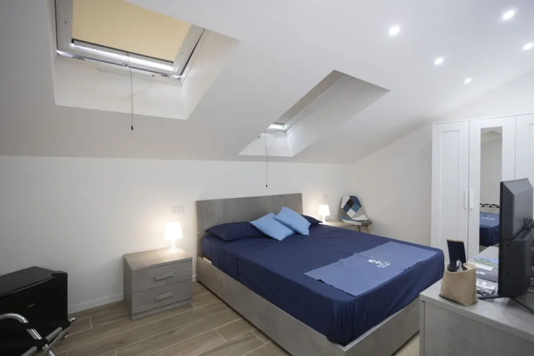 Giuly Suites & Rooms